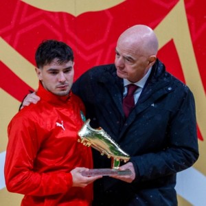 外媒：拜因体育女记者因非洲杯争议采访遭网暴，宣布离开足球报道